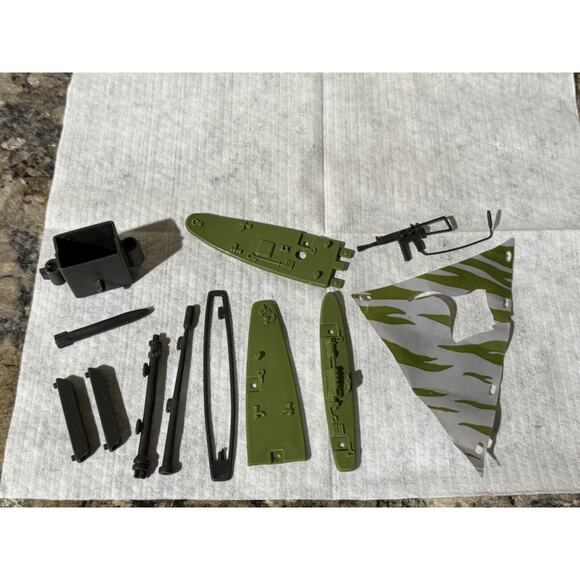 1984 Vintage‎ GI Joe ARAH 3.75 Figure Manta Ray Mail Away Wind Surfer *Complete - Picture 1 of 4